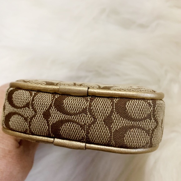Coach Pouch with Wristlet Strap 🤎 - Picture 2 of 3